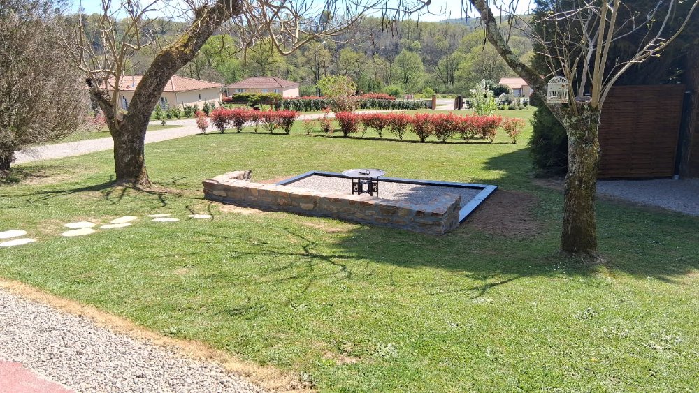 Aire camping-car  Saint-Brice-sur-Vienne (87200) - Photo 2